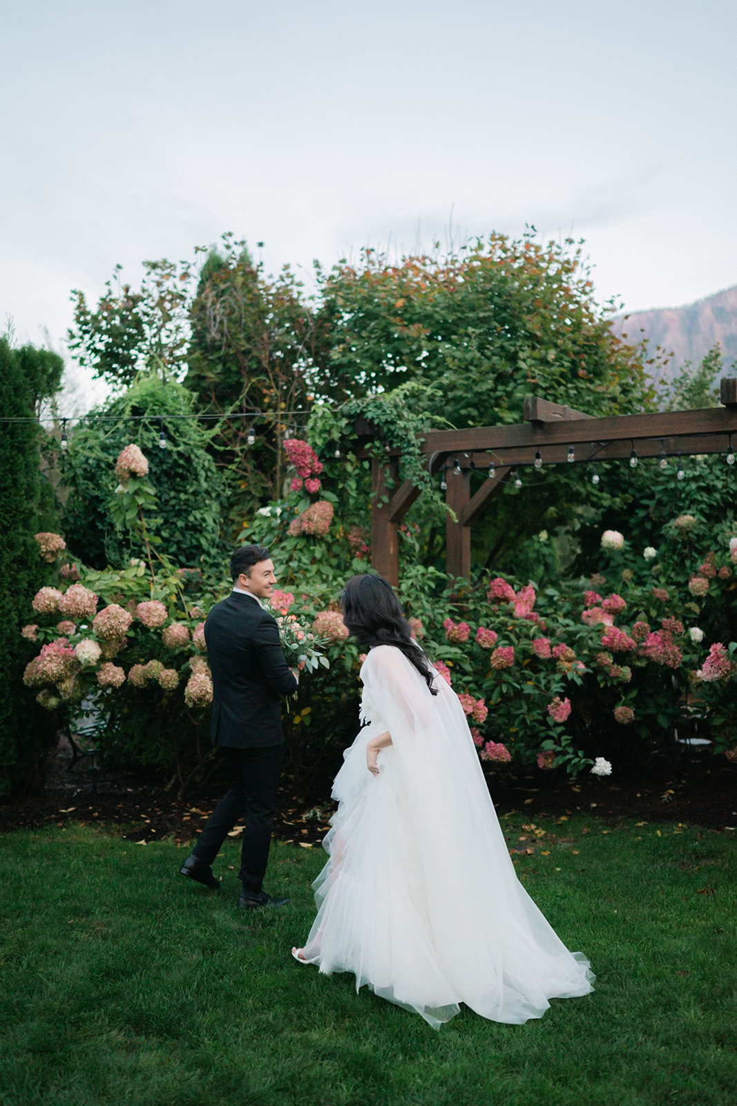 Cape Horn Estate Luxury wedding bride and groom first look