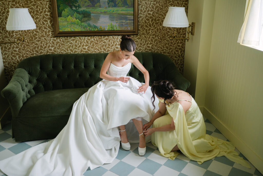 Bridal Portraits Getting Ready, butter yellow bridesmaids dresses, best wedding venues in Pinehurst, NC